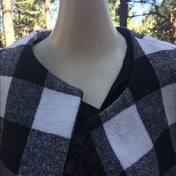 Vintage oversize black and cream wool blend blazerHP24 - Picture 2 of 6